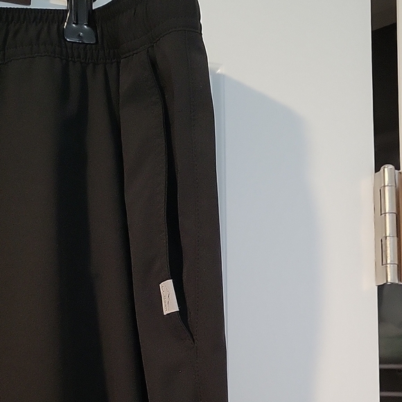 L.L. Bean Men's Black Track pants - Picture 3 of 10